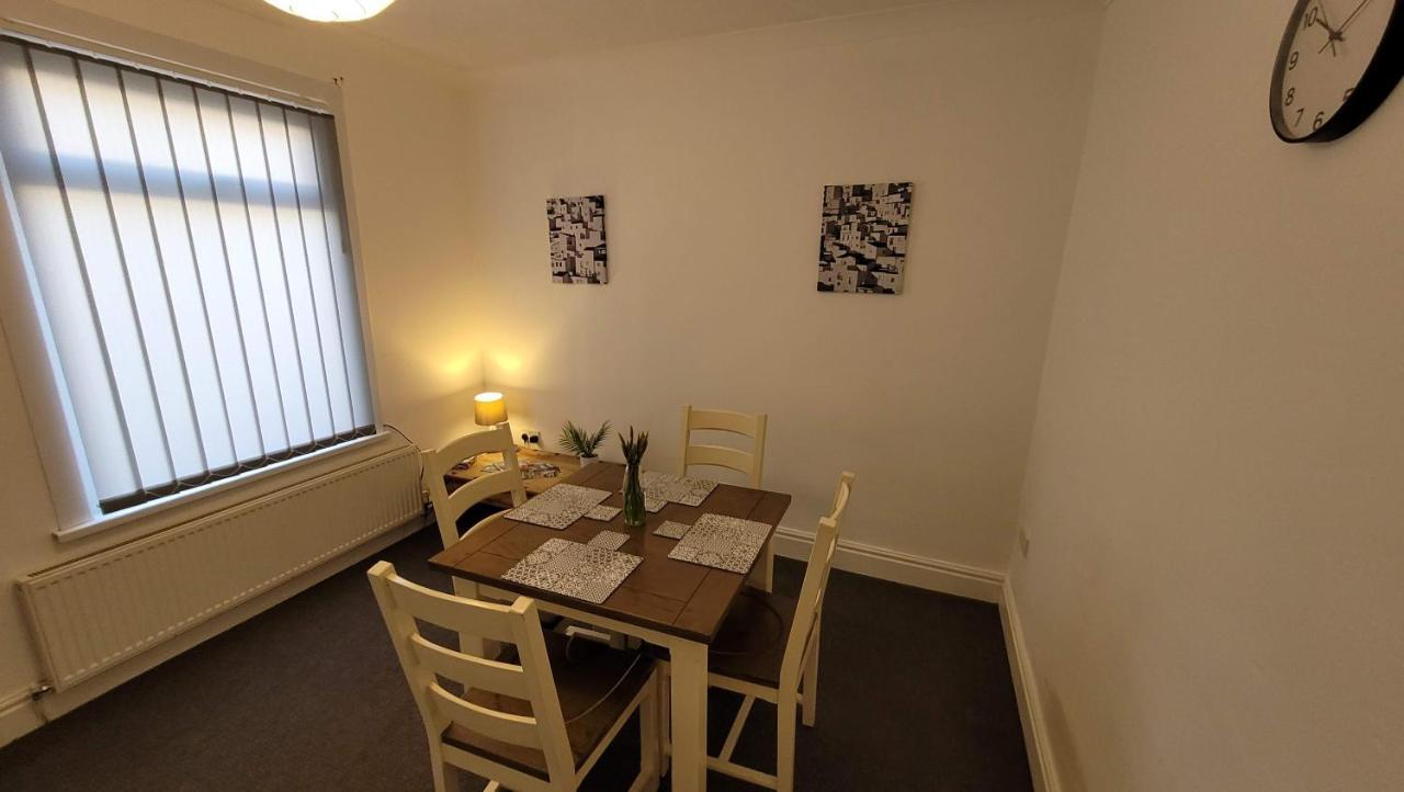 The Lawrence, 2 Bedroom Victorian House Redcar Extérieur photo